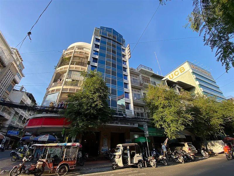 City Centre Hotel Phnom Penh Exterior photo